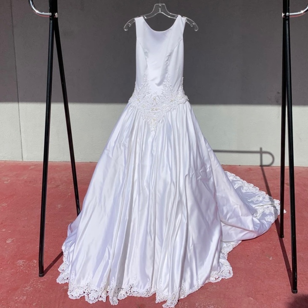 Mori Lee Wedding Dress, Like New, Size 10